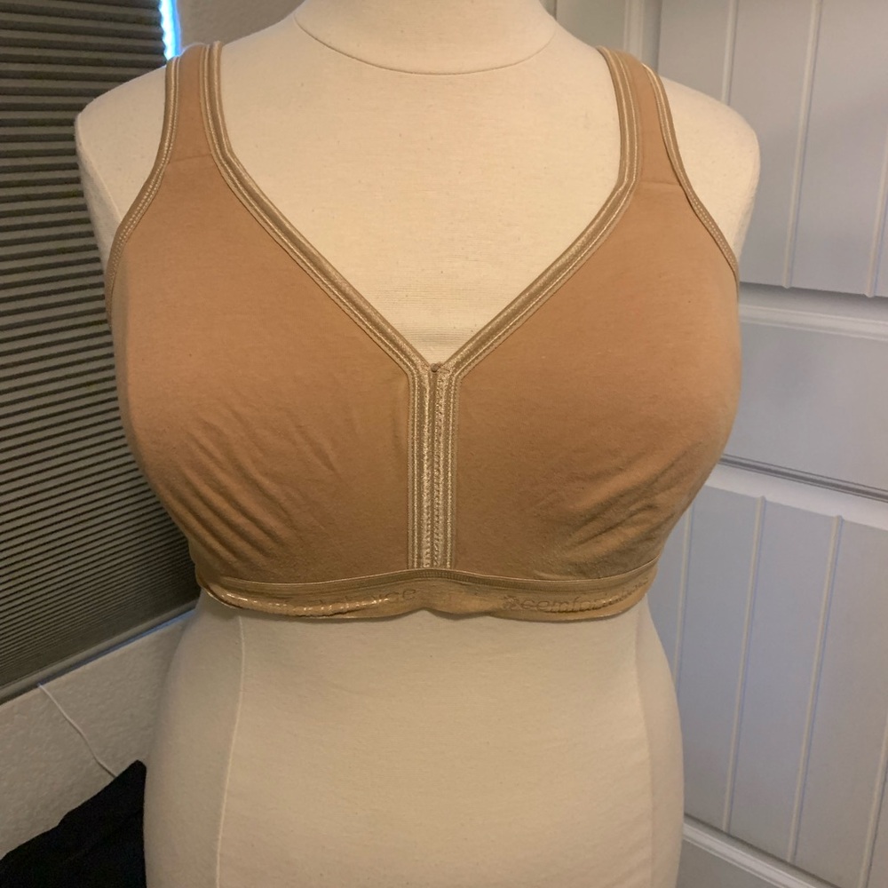 B-23 Tan Everyday Bra with Smooth Cups and Adjustable Straps